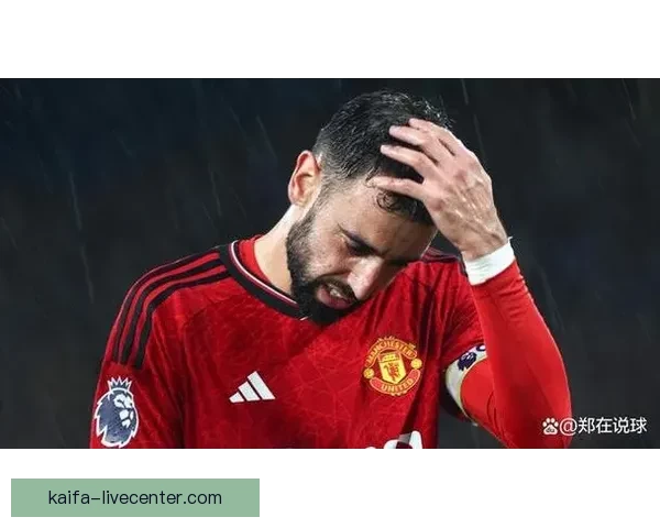 西卡因不满裁判判罚摊手抱怨遭二次技术犯规被驱逐出场